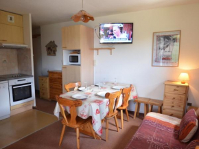 Charmant appartement pour 5, ski aux pieds, bien équipé, proche commerces et piscine à Les Bruyères - FR-1-452-237